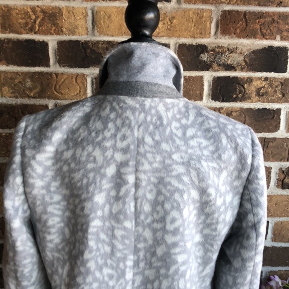 ANN TAYLOR $258 GRAY ANIMAL PRINT CHESTERFIELD COAT - Picture 9 of 15